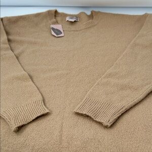 Forever 21 women’s Beige Crewneck Sweater